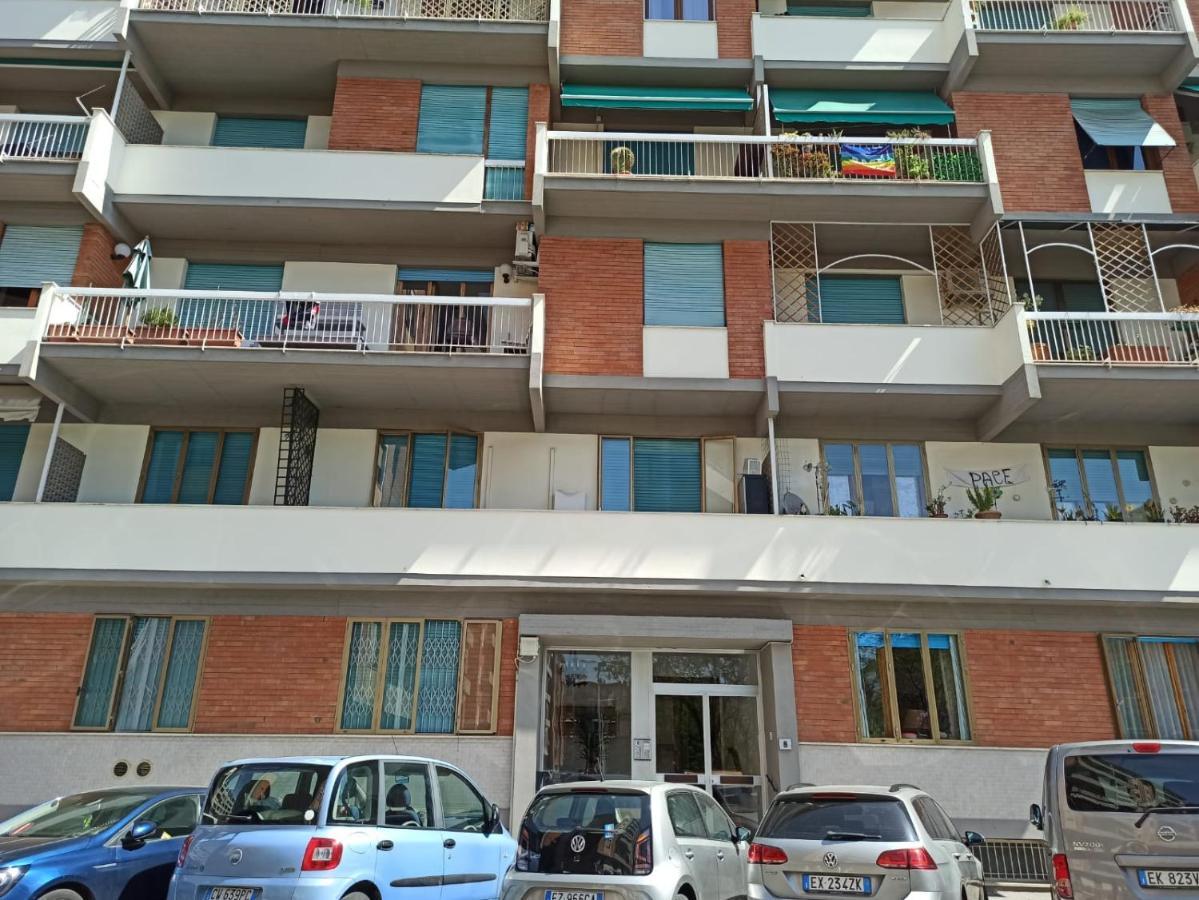 Casa Vacanze Giulia A Careggi Wi-Fi Apartment Florence Exterior photo
